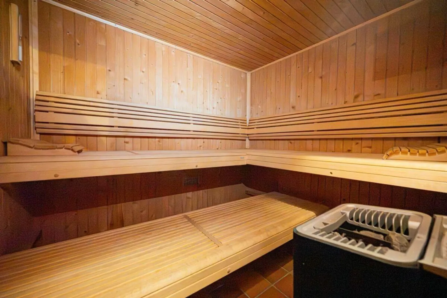 Appartamento luminoso in posizione privilegiata - Foto 5 di 8