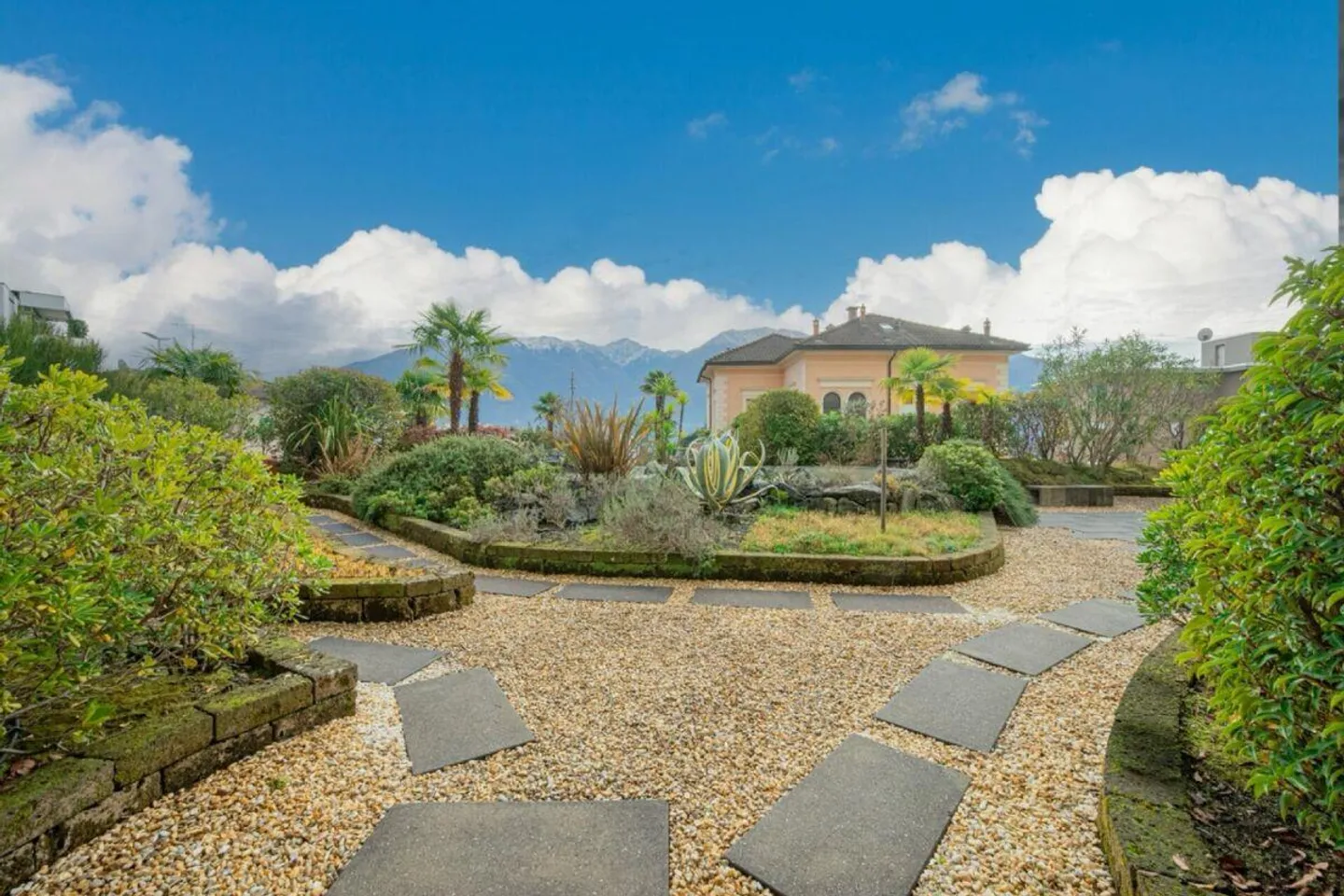 Appartamento luminoso in posizione privilegiata - Foto 8 di 8