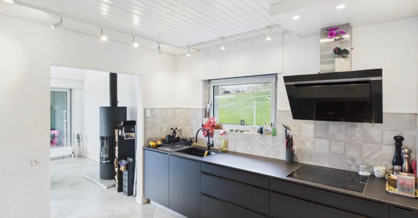 Contemporary House in Bonfol - Photo 4 of 12