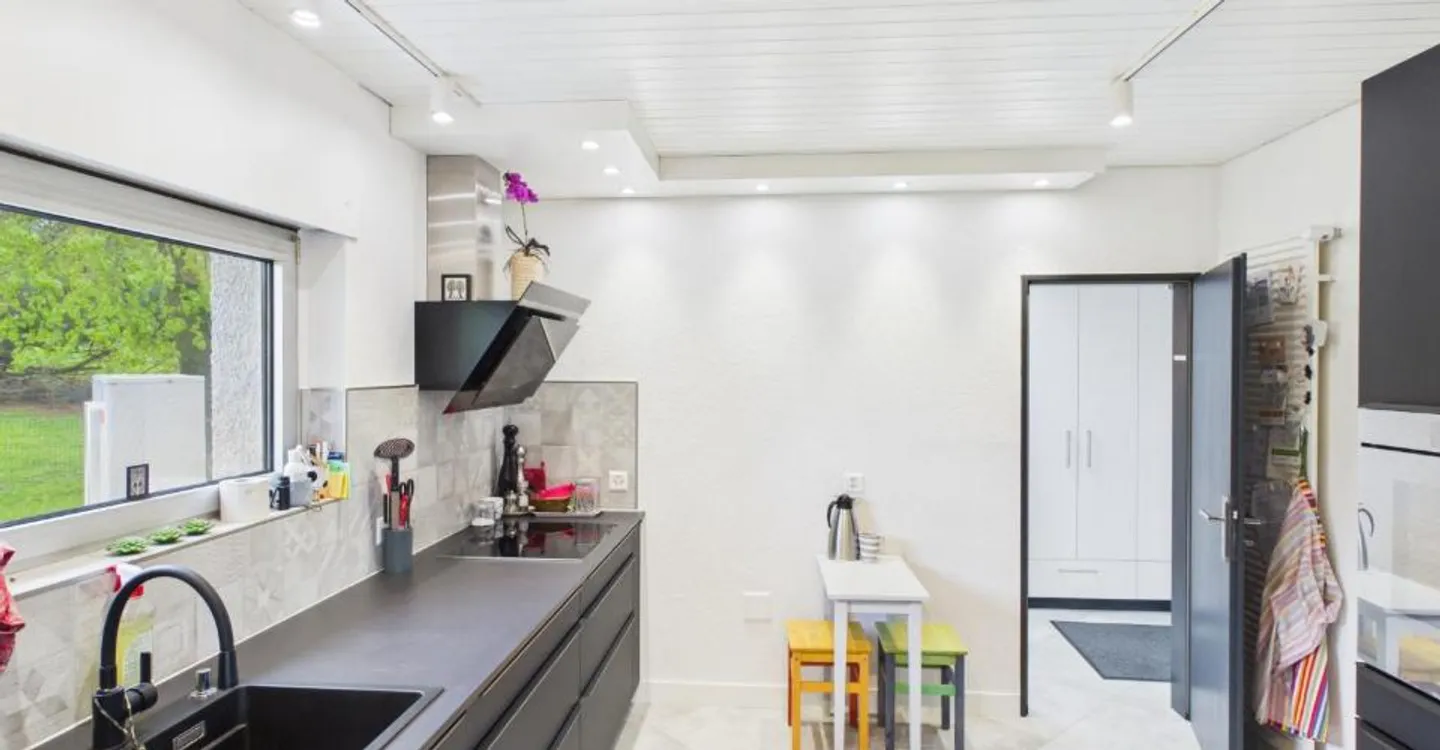 Contemporary House in Bonfol - Photo 5 of 12