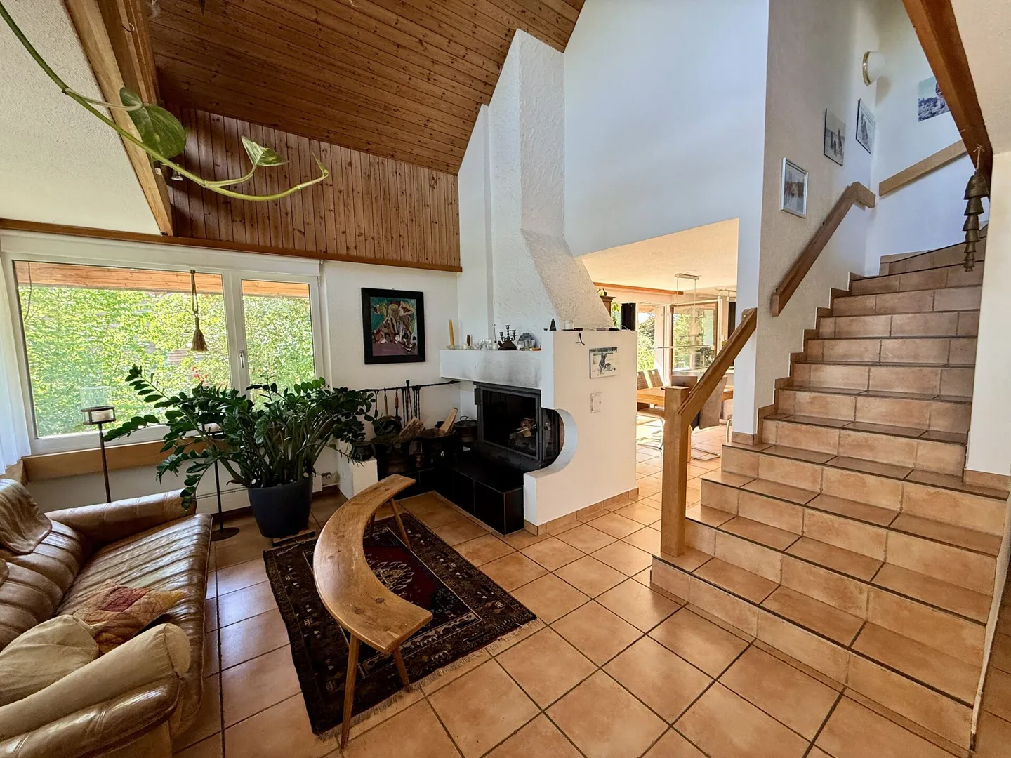 Maison individuelle avec chauffage géothermique, cuisine Gaggenau et jardin paradisiaque - Photo 4 sur 15