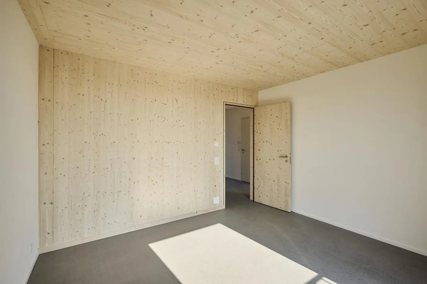 Appartement fraîchement rénové ! - Photo 4 sur 10