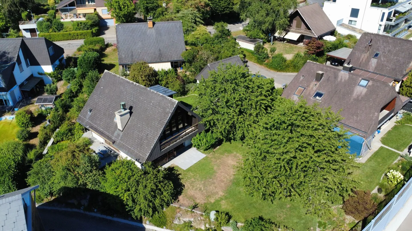 Maison individuelle avec chauffage géothermique, cuisine Gaggenau et jardin paradisiaque - Photo 14 sur 15