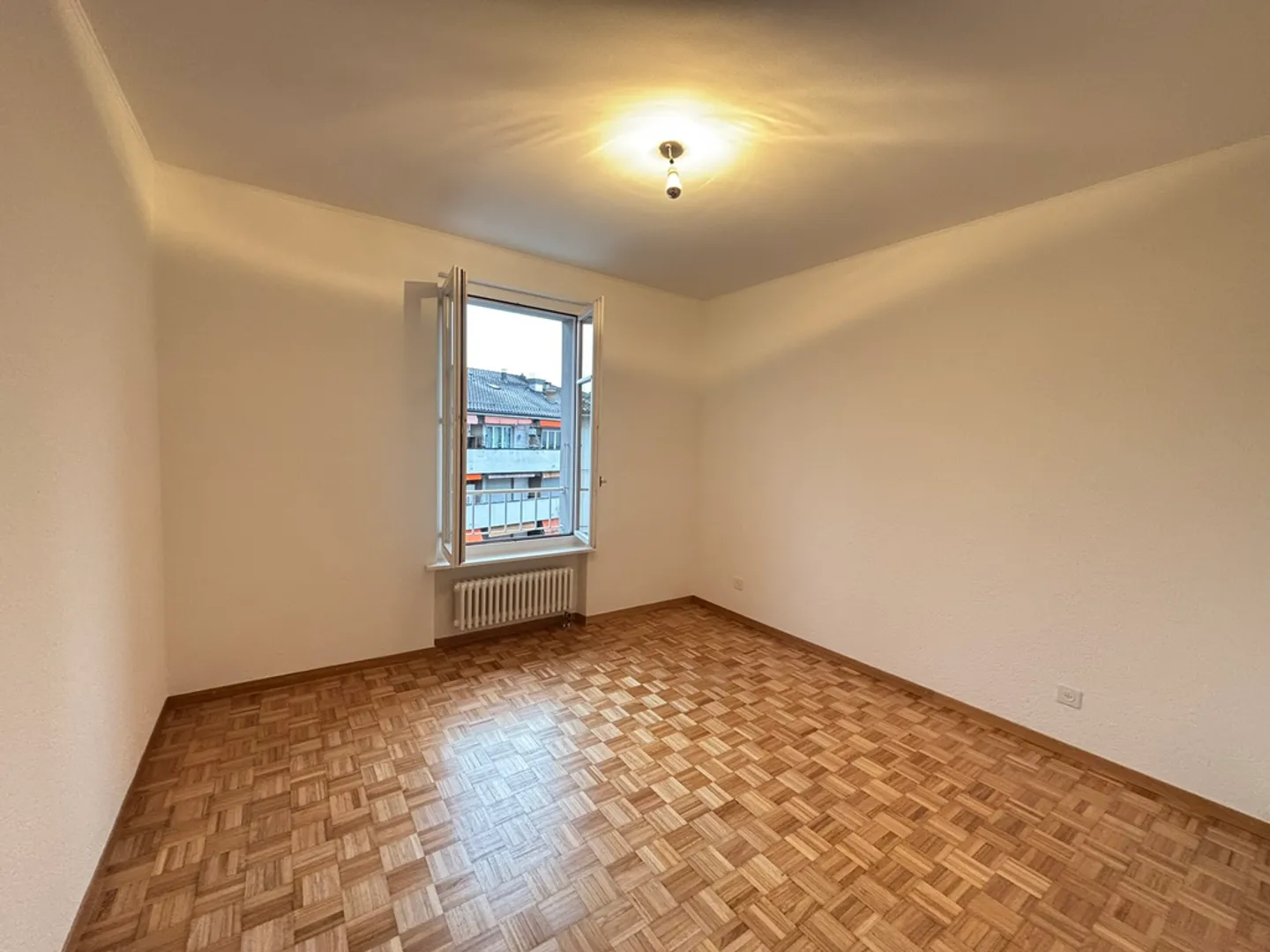 Apartment for rent - Photo 5 of 10