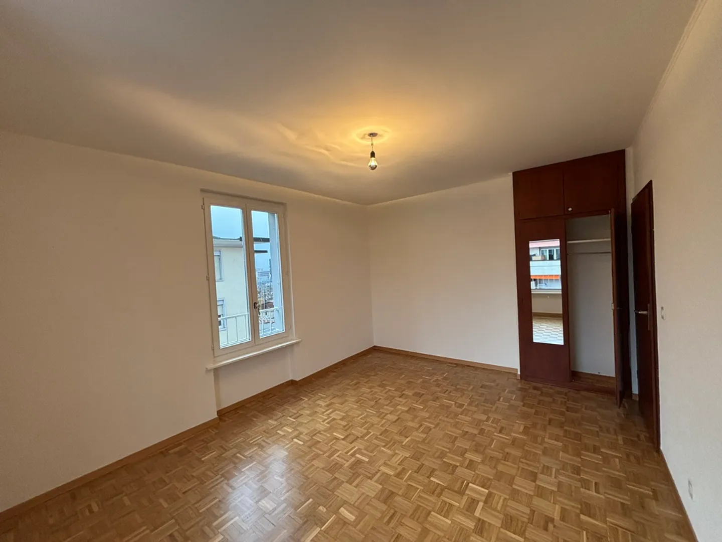 Apartment for rent - Photo 7 of 10