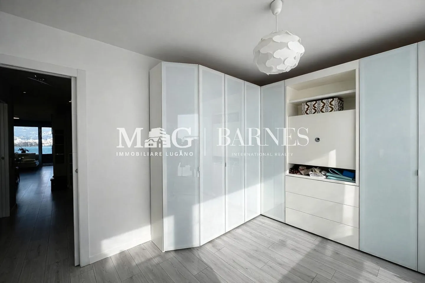 Lugano, Paradiso: Renovated 3.5-room apartment with lake view - Photo 9 of 13