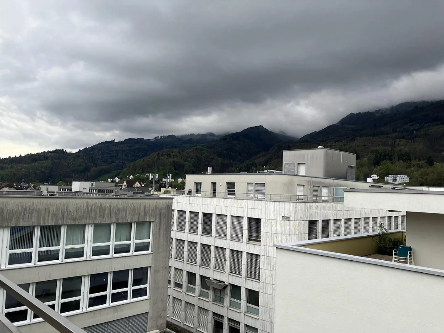 Attractive penthouse apartment in the center of Buchs - Photo 2 of 14