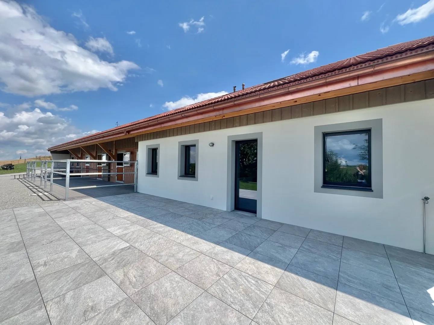 Equestrian Farm with Complete Facilities and 2 Accommodations - Photo 5 of 13