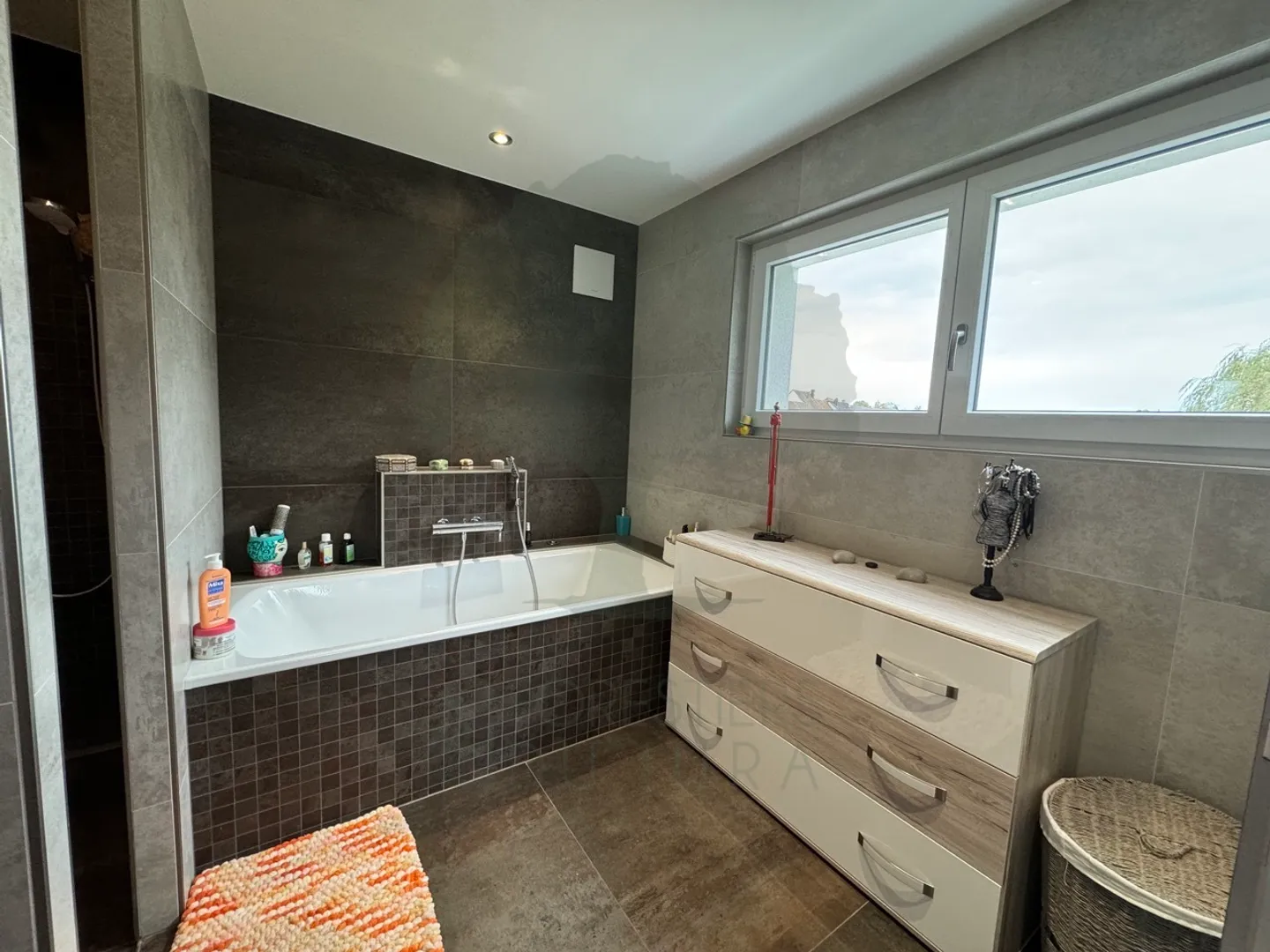 Wunderschöne 4,5-Zimmer-Penthouse in Alle - Foto 16 von 29