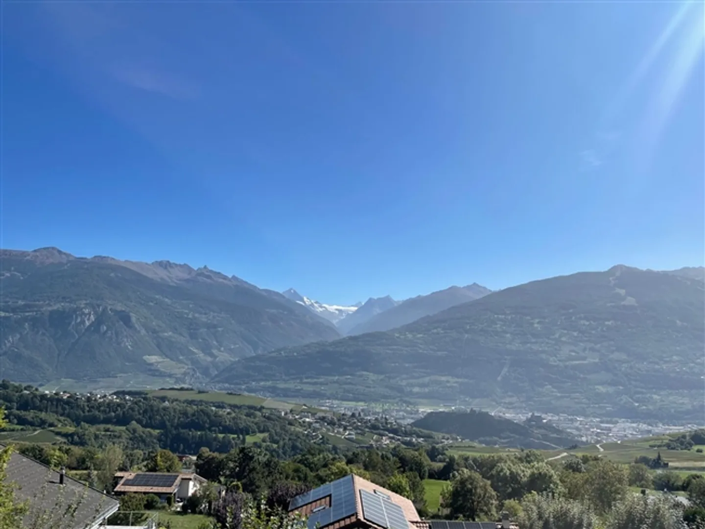 Beau penthouse de 4,5 pièces avec vue panoramique - A1 - Photo 4 sur 5