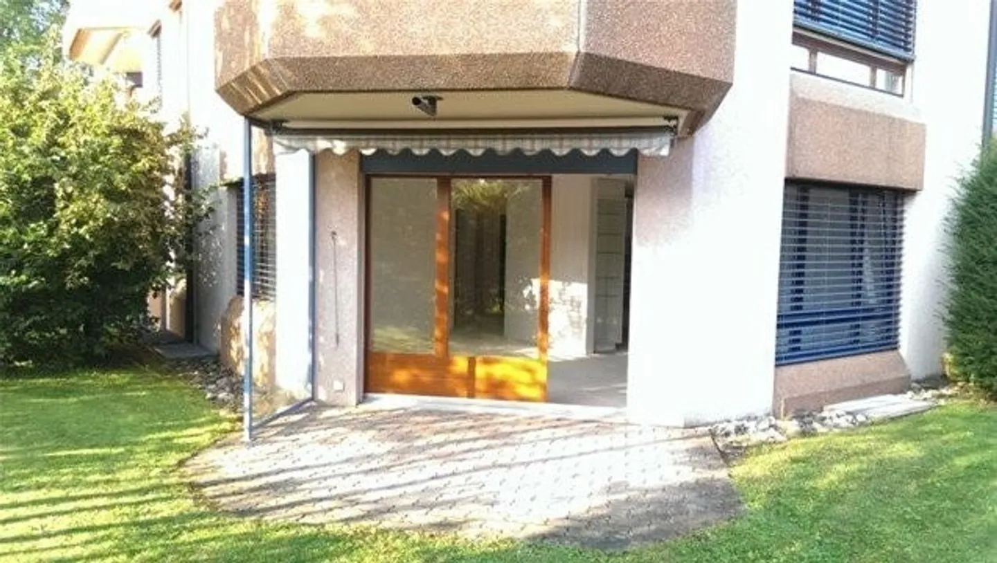 Appartamento attraente di 3,5 stanze al piano terra - Foto 9 di 9