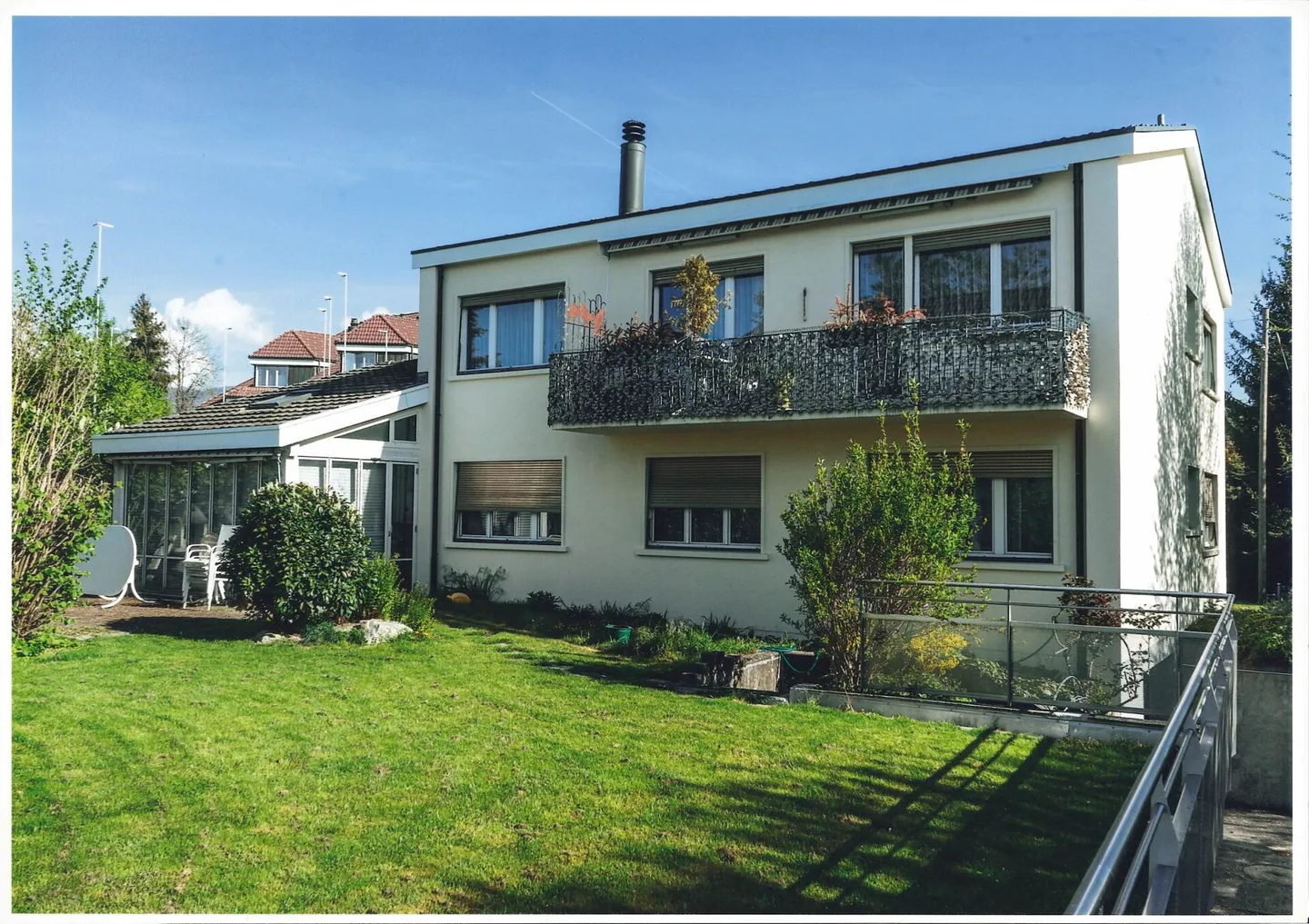 APPARTAMENTO SPAZIOSO IN UNA POSIZIONE TRANQUILLA CON GIARDINO D'INVERNO - Foto 1 di 6