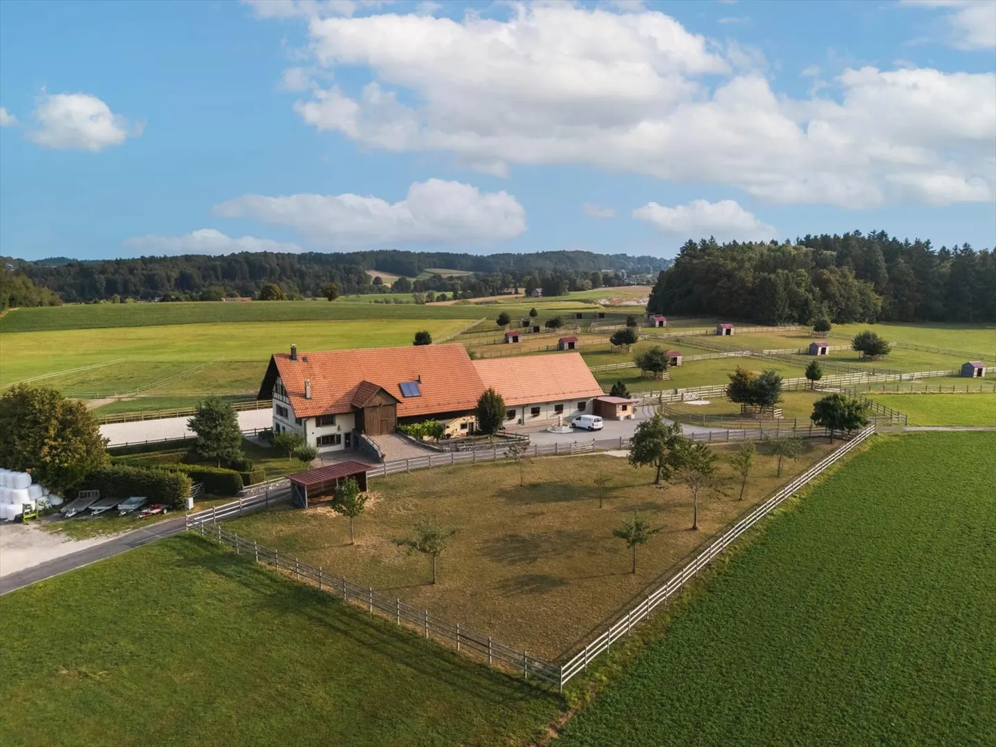 Außergewöhnliches Reitestate in Savigny, nur 15 Minuten von Lausanne entfernt - Foto 1 von 13