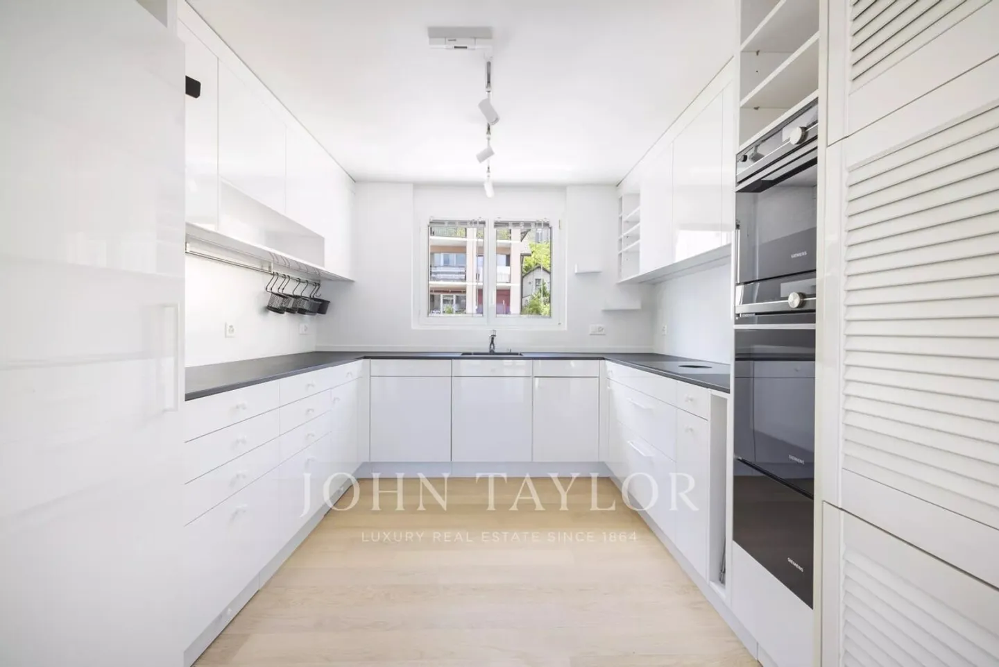 Luxuswohnung mit Seeblick - Foto 3 von 9
