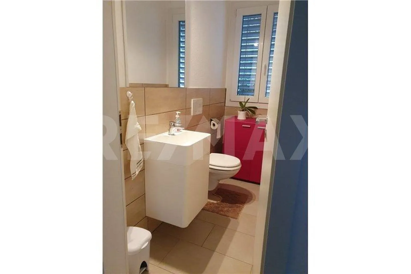 NEGGIO (NÄHE VERNATE):  Helle und moderne Gartenwohnung mit toller Aussicht - Foto 11 von 11