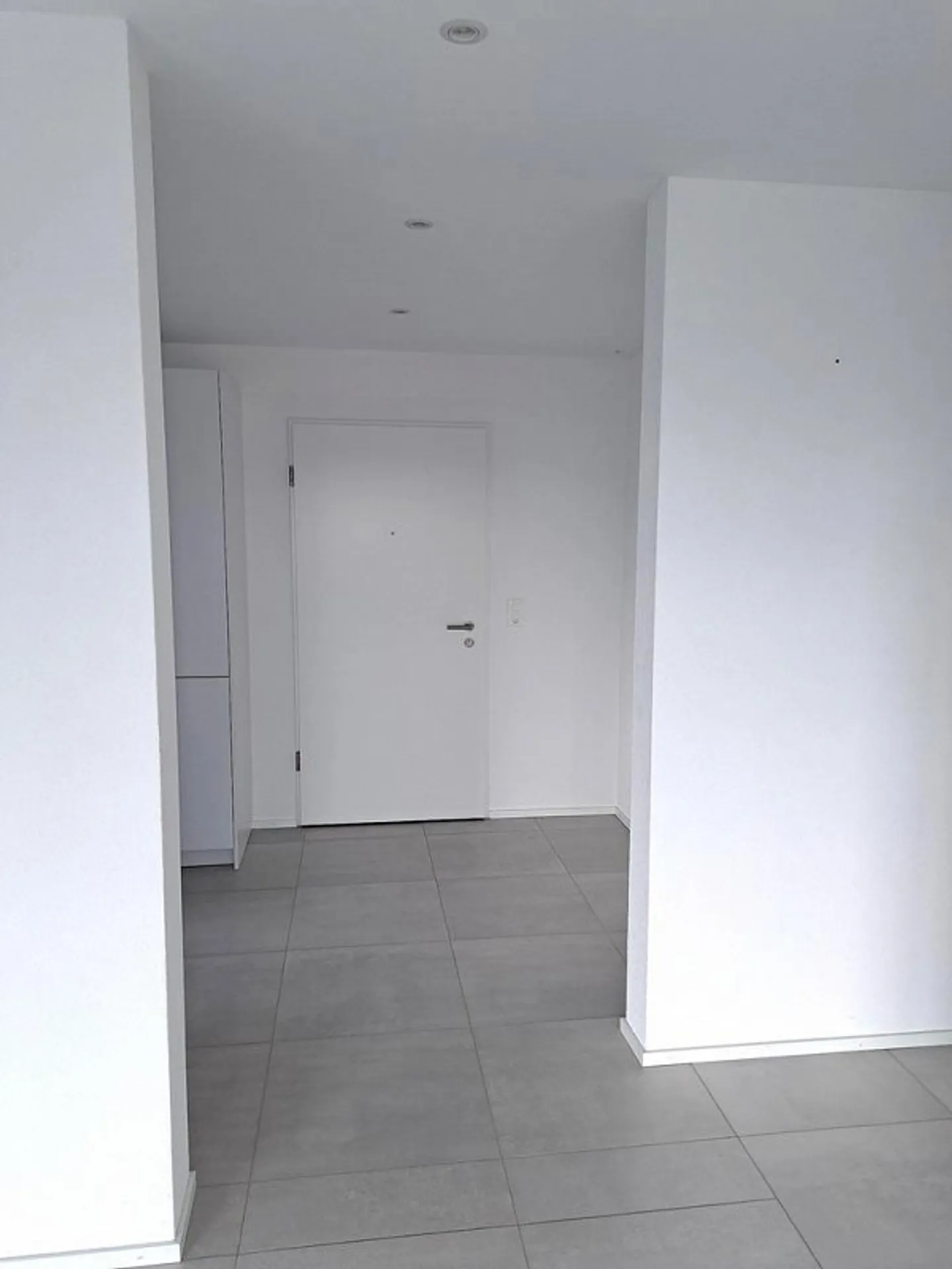 Appartement moderne avec balcon dans un emplacement calme avec des normes de qualité élevées - Photo 8 sur 9