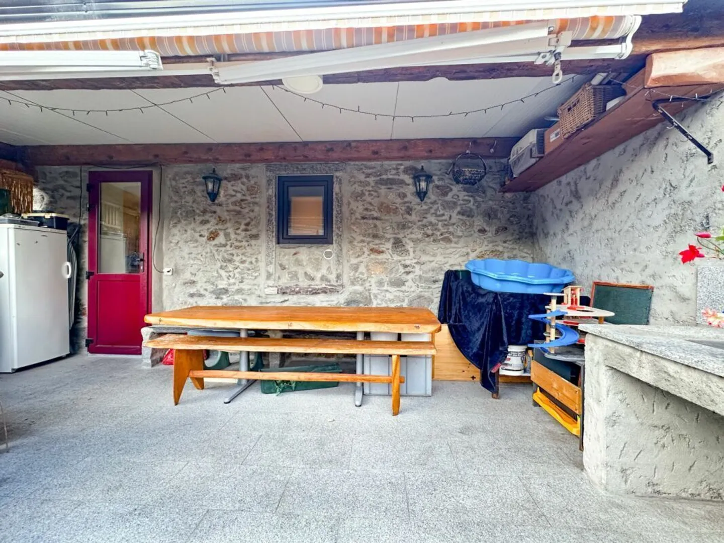 Gebäude mit 4 Wohnungen - Foto 23 von 24
