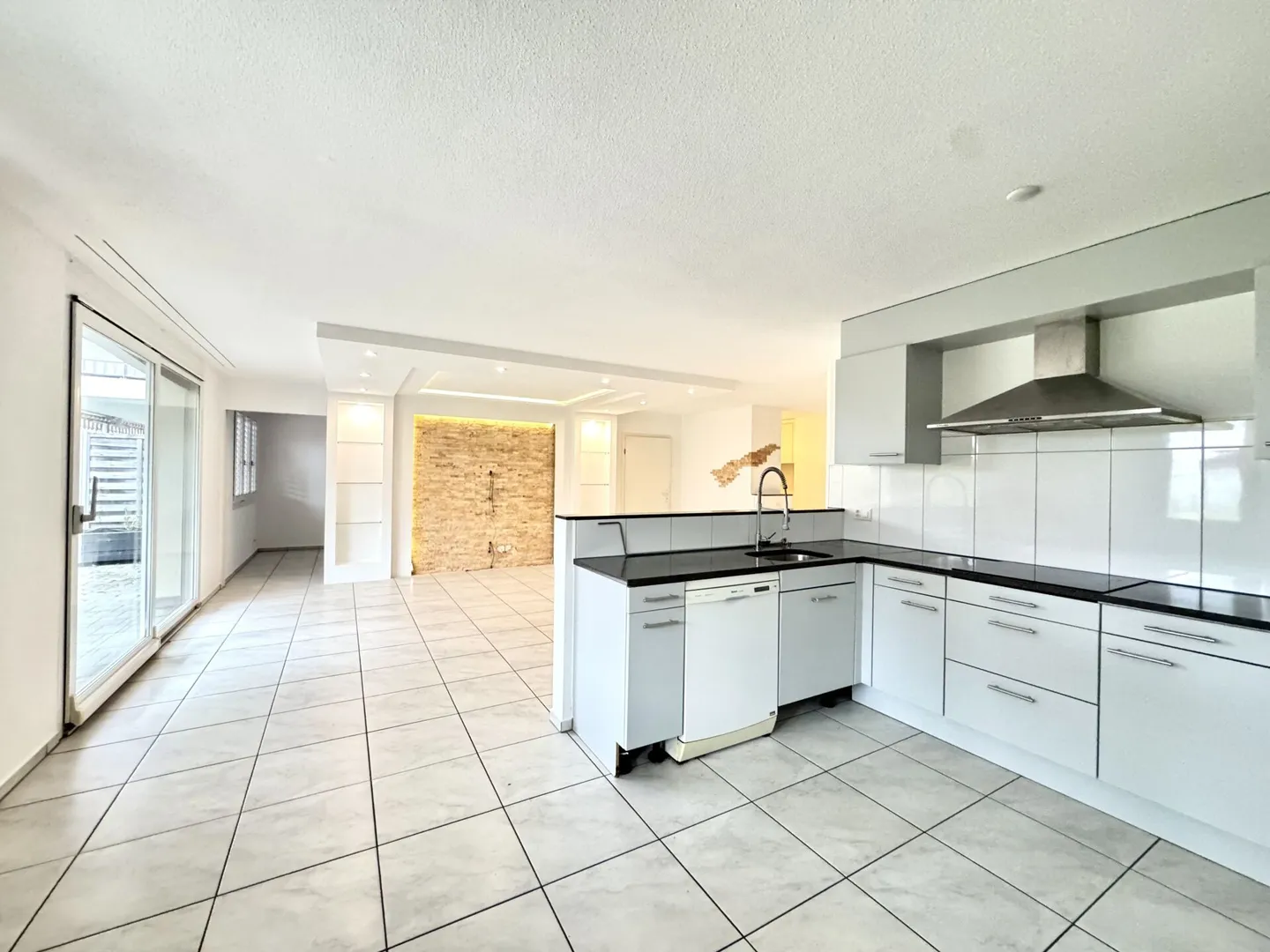 Bell'appartamento giardino di 4,5 stanze - Foto 3 di 18