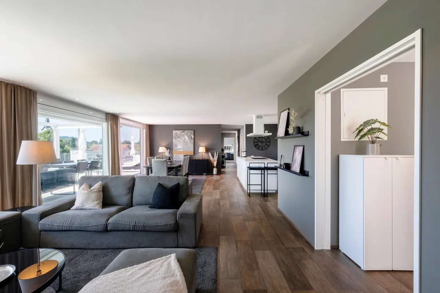 Exclusive 4.5-room terrace apartment in Dottikon - Photo 3 of 21