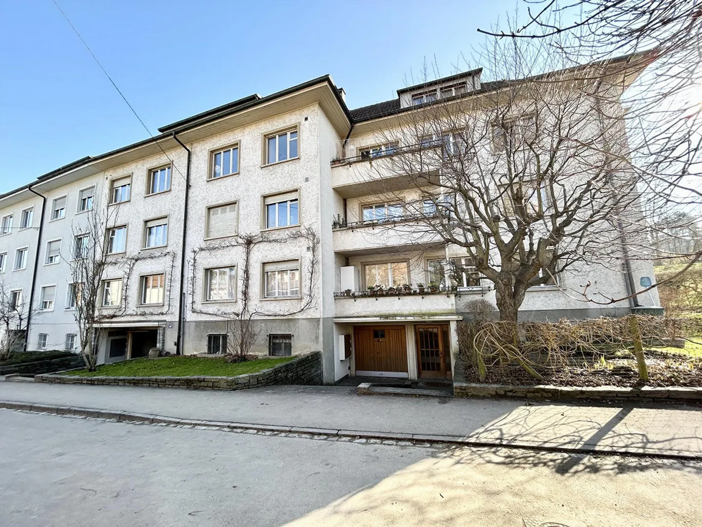 Quiet Living at Dorenbächli - Close to Public Transport and Shopping - Photo 1 of 12