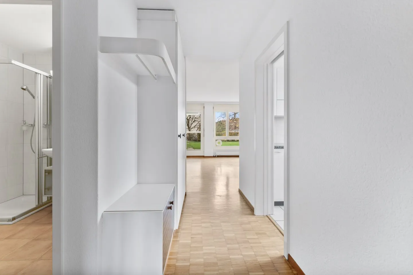 3.5-room condominium on the ground floor - Photo 4 of 12