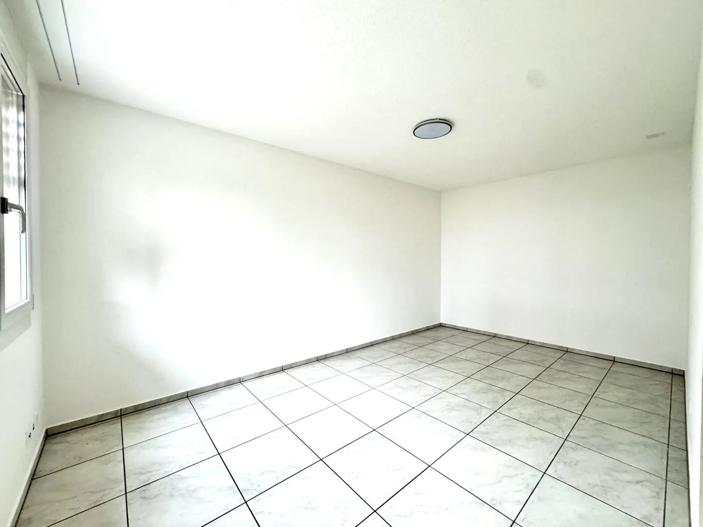 Bell'appartamento giardino di 4,5 stanze - Foto 6 di 18