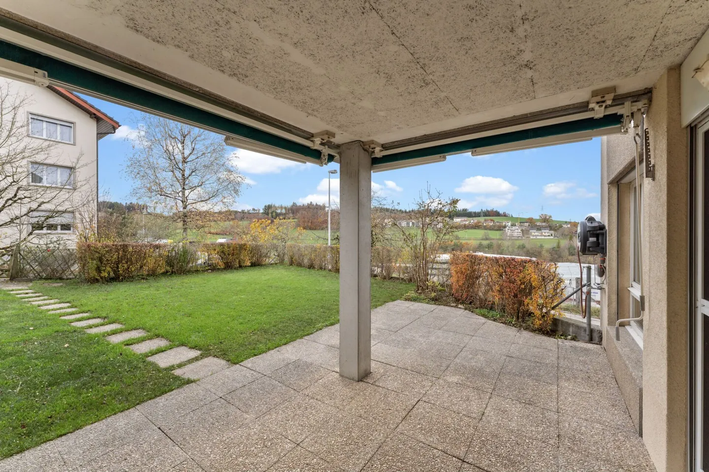 3.5-room condominium on the ground floor - Photo 8 of 12