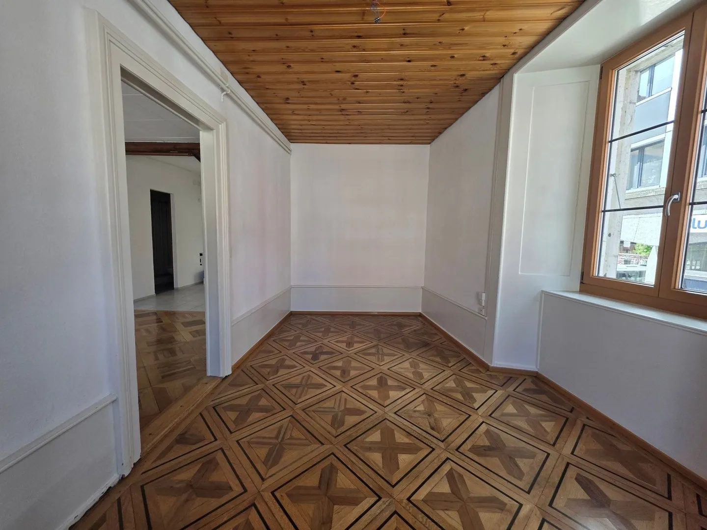 SCHÖNER RAUM/WOHNUNG IM STADTZENTRUM - Foto 4 von 8