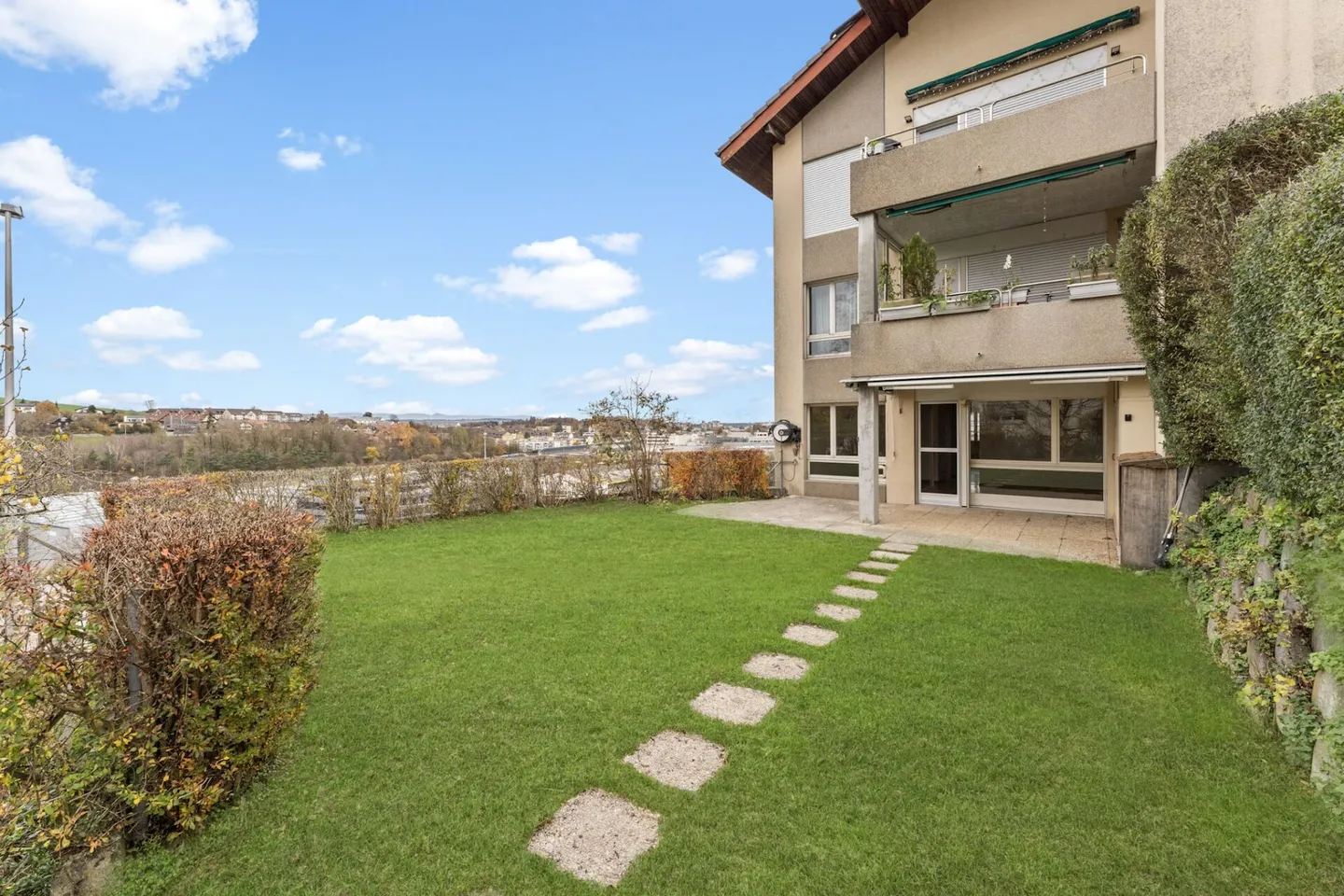 3.5-room condominium on the ground floor - Photo 10 of 12