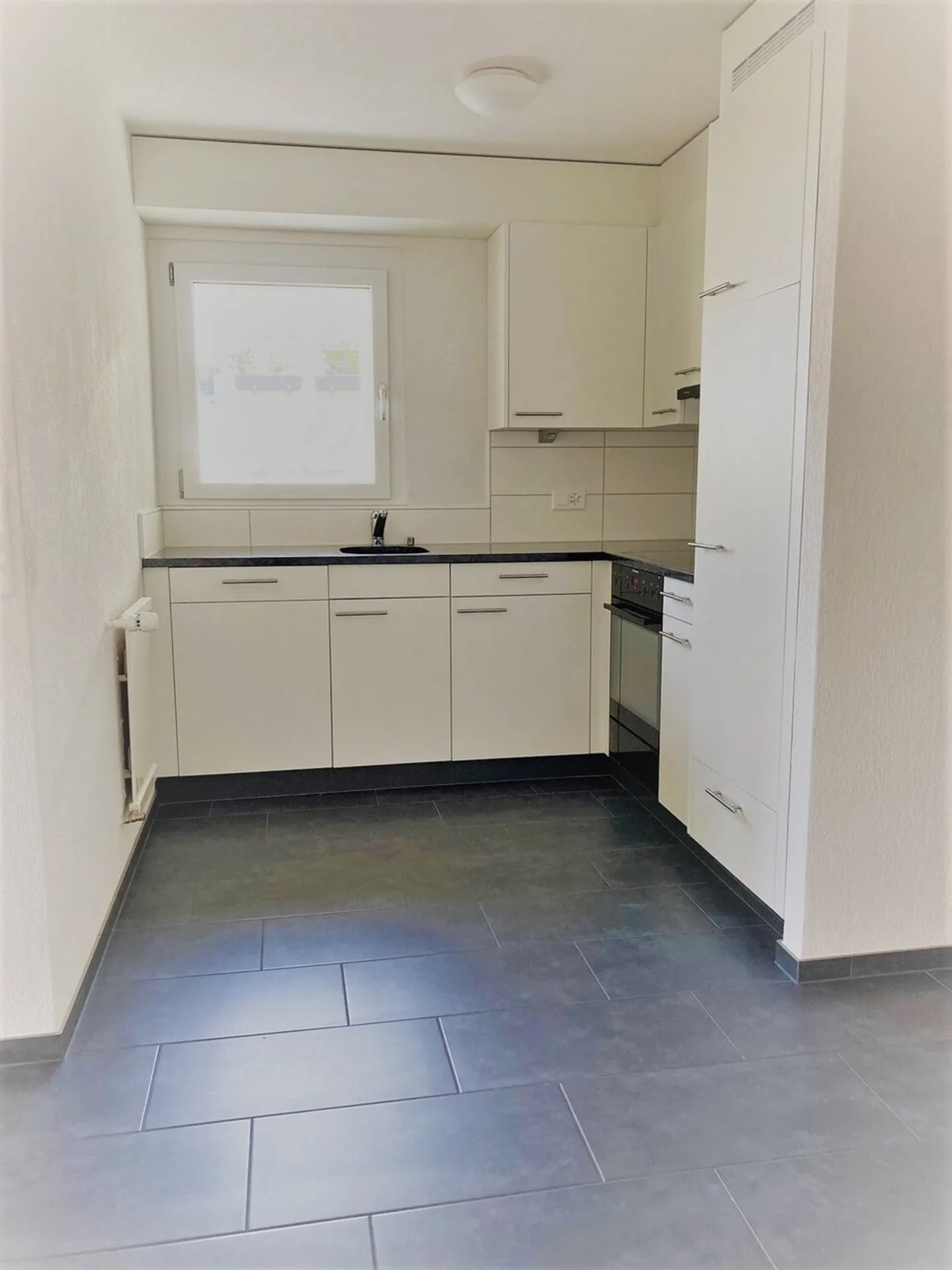 3.5 Room Apartment in Heimberg - Photo 2 of 6