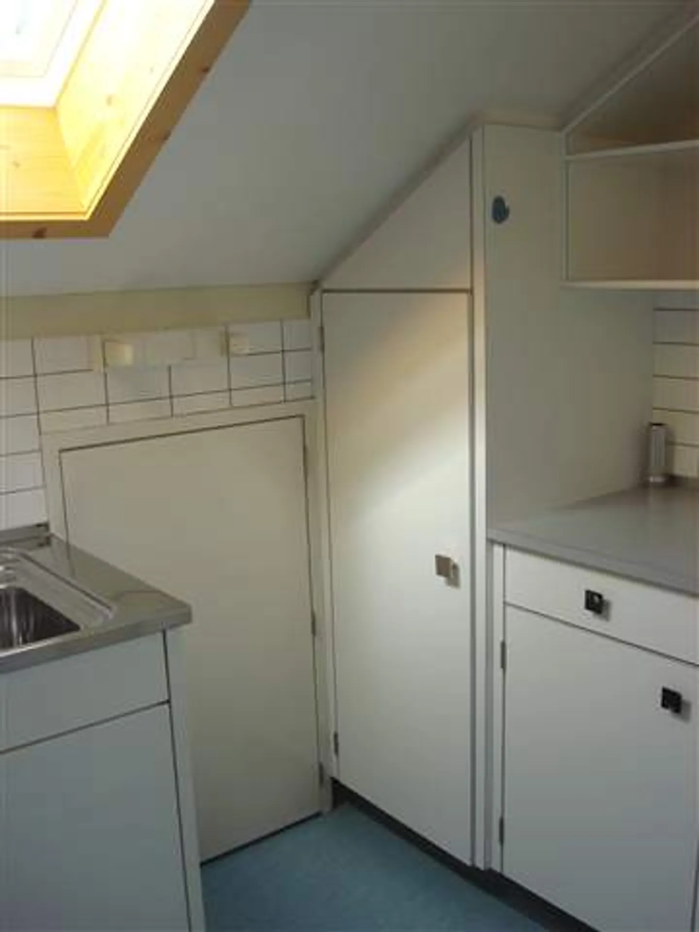 Appartamento mansardato 1 1/2 stanze Est - Foto 3 di 6