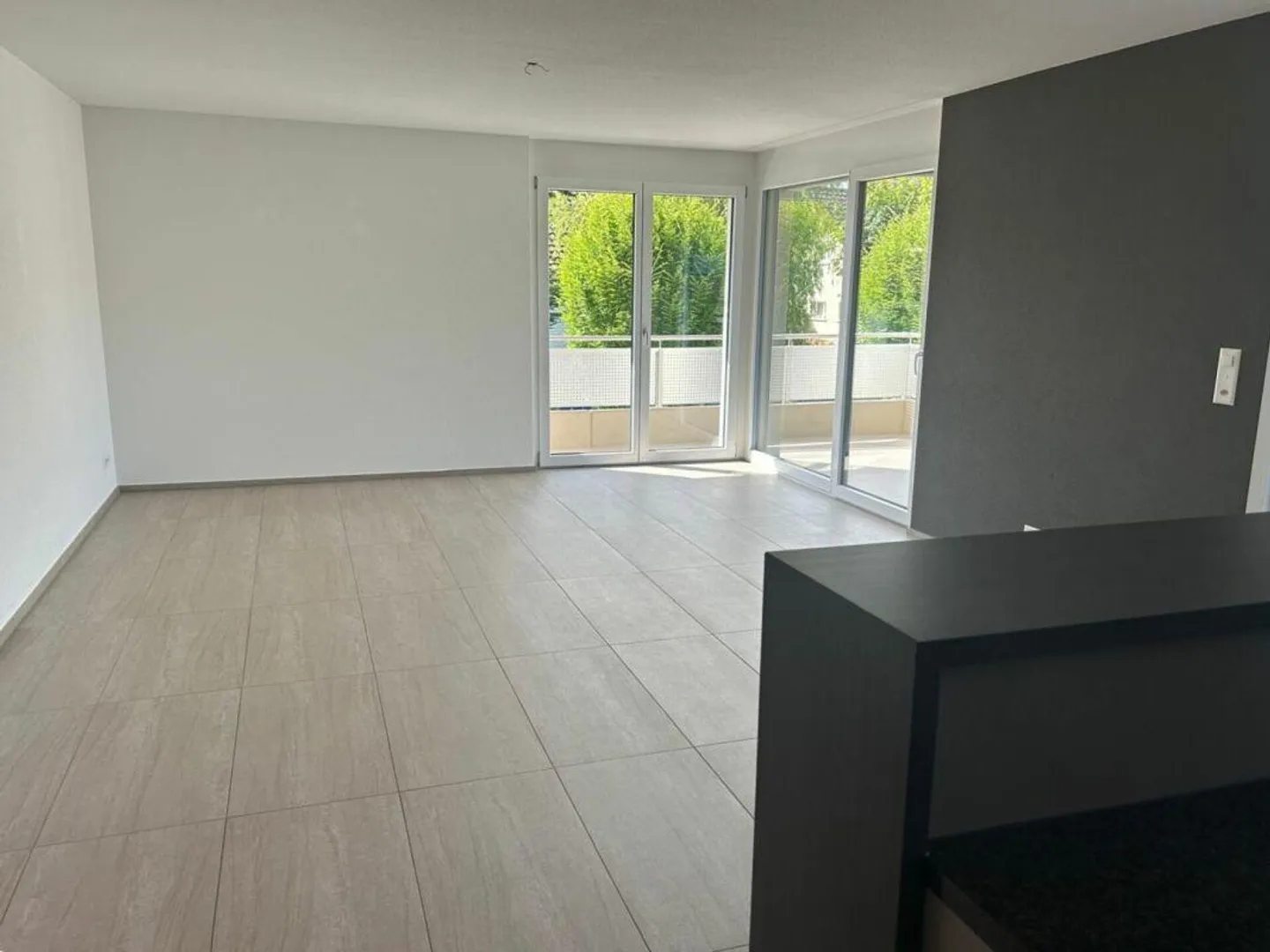 Modernes 3.5-Zimmer-Apartment - Foto 4 von 12