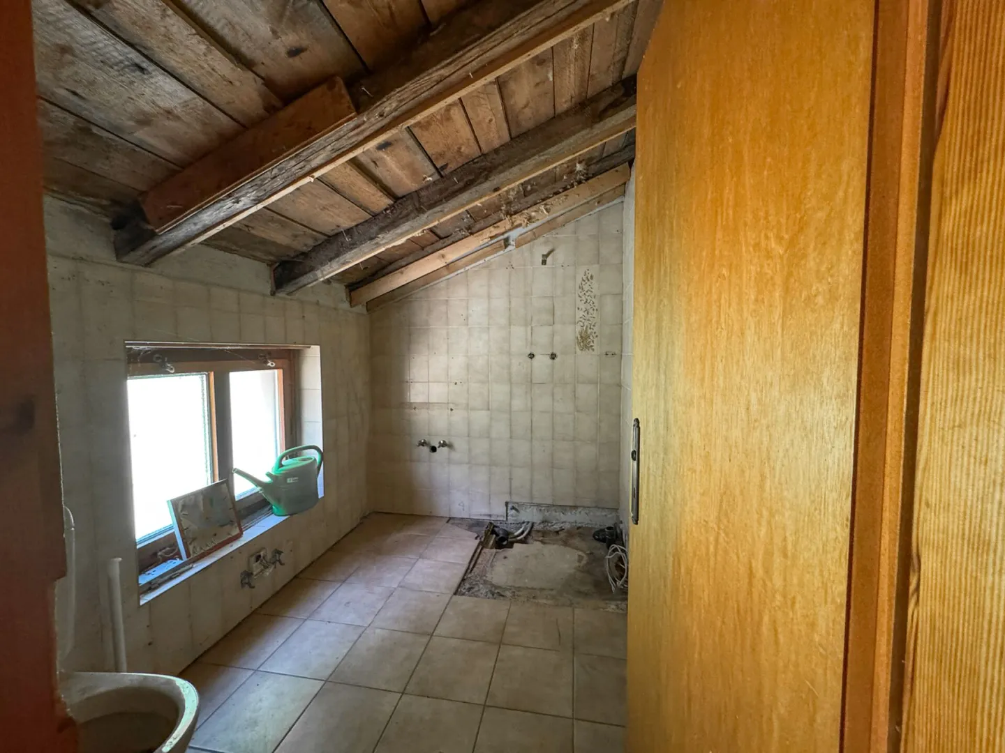 Casa rurale con 4,5 stanze, da ristrutturare - Foto 10 di 17