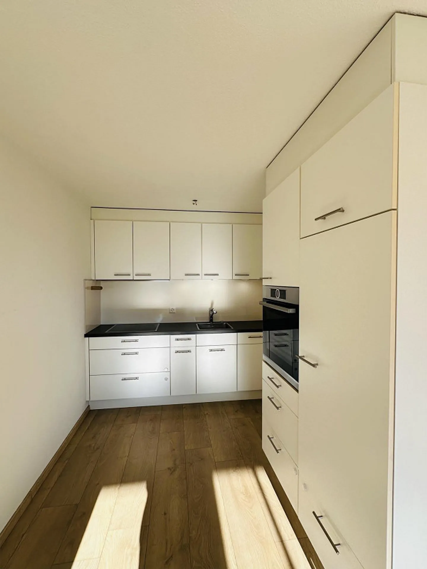 Helle 3,5-Zimmer-Wohnung - Foto 3 von 10