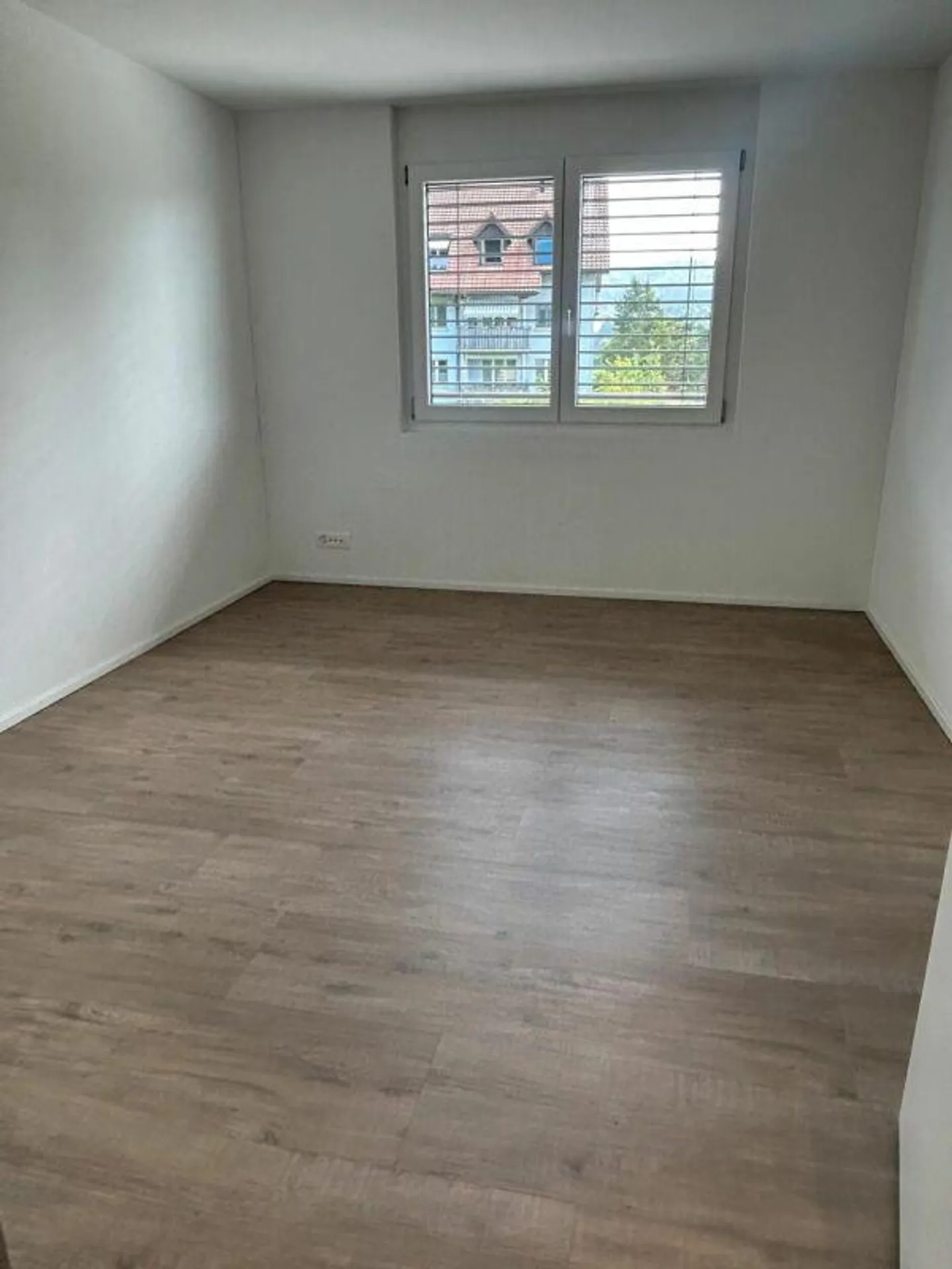 Modernes 3.5-Zimmer-Apartment - Foto 7 von 12