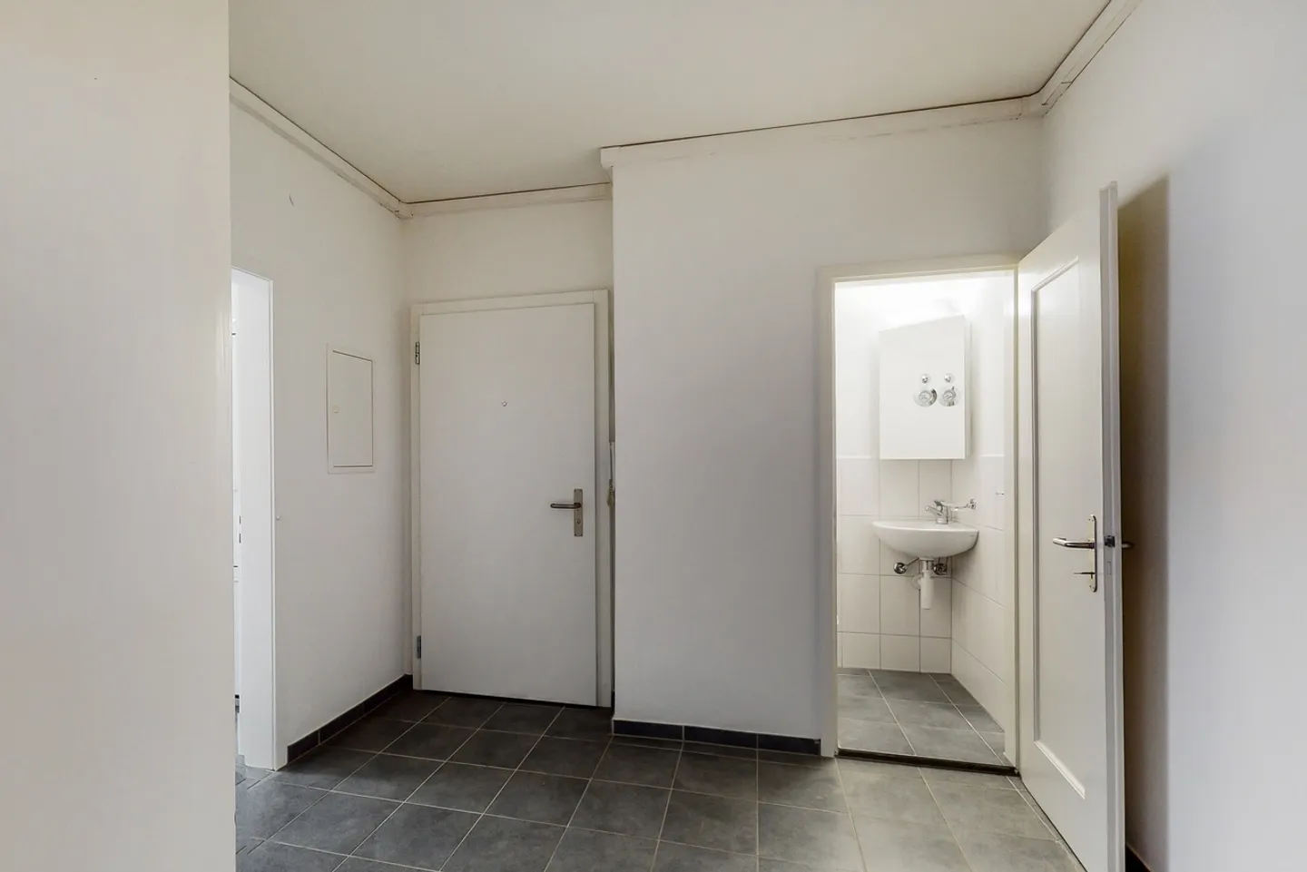 Charmante Wohnung mit Parkblick - Foto 2 von 9