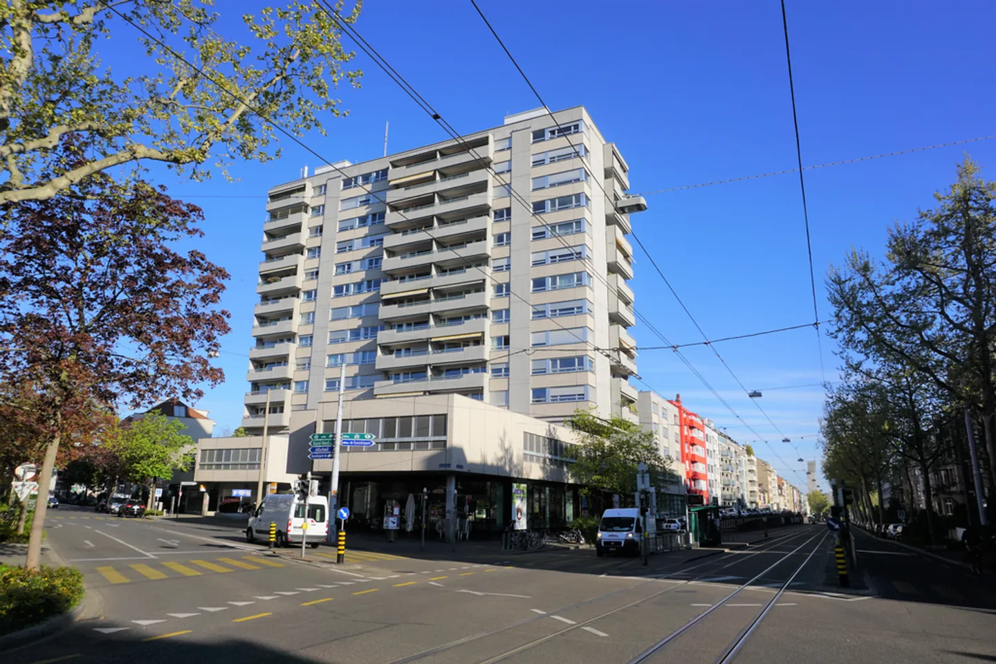 Attractive office space in the popular Iselin district - Photo 1 of 5