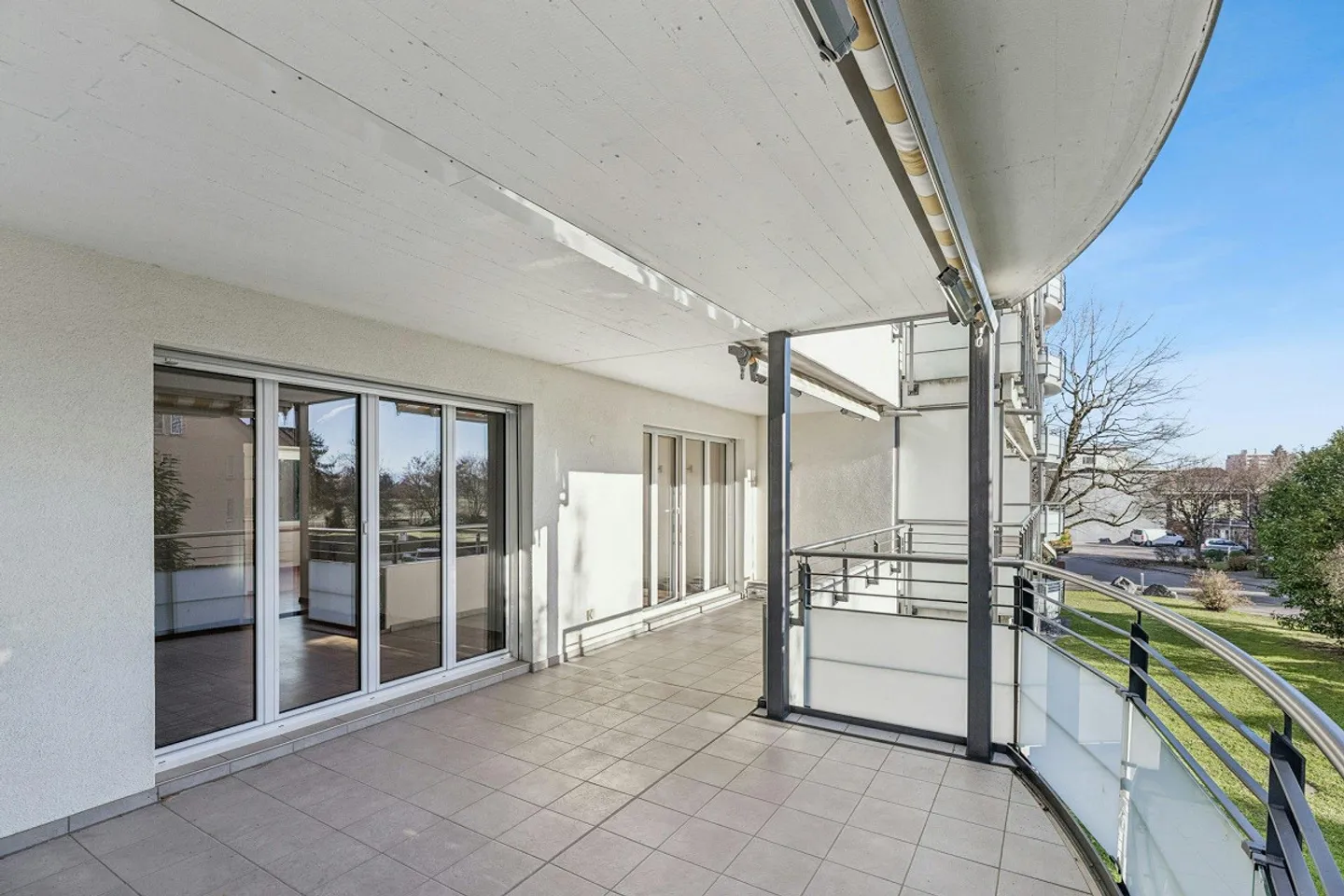 Appartamento 3.5 locali con grande balcone in una posizione tranquilla e centrale - Foto 11 di 12