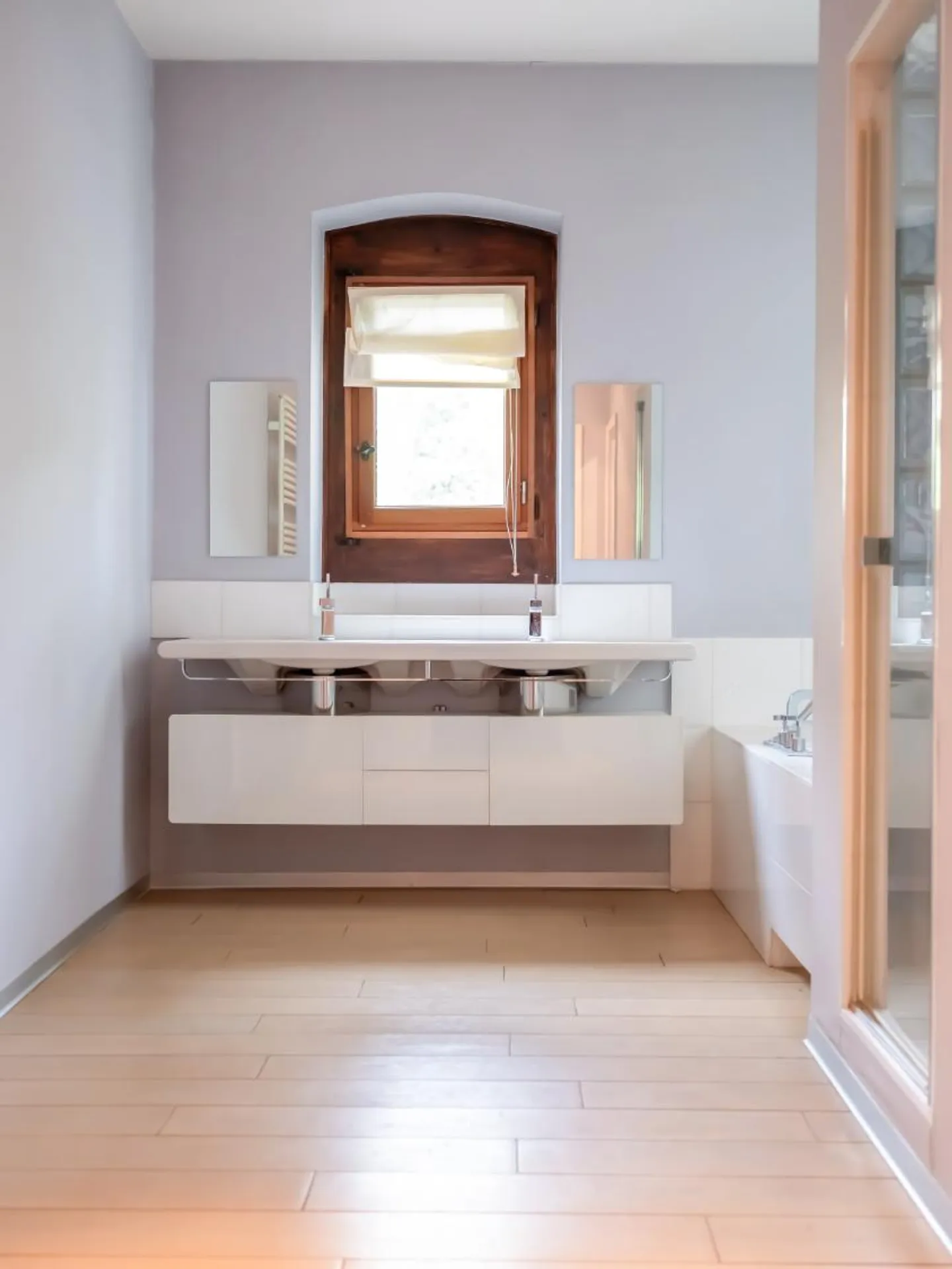 House with 13 rooms - Photo 8 of 10