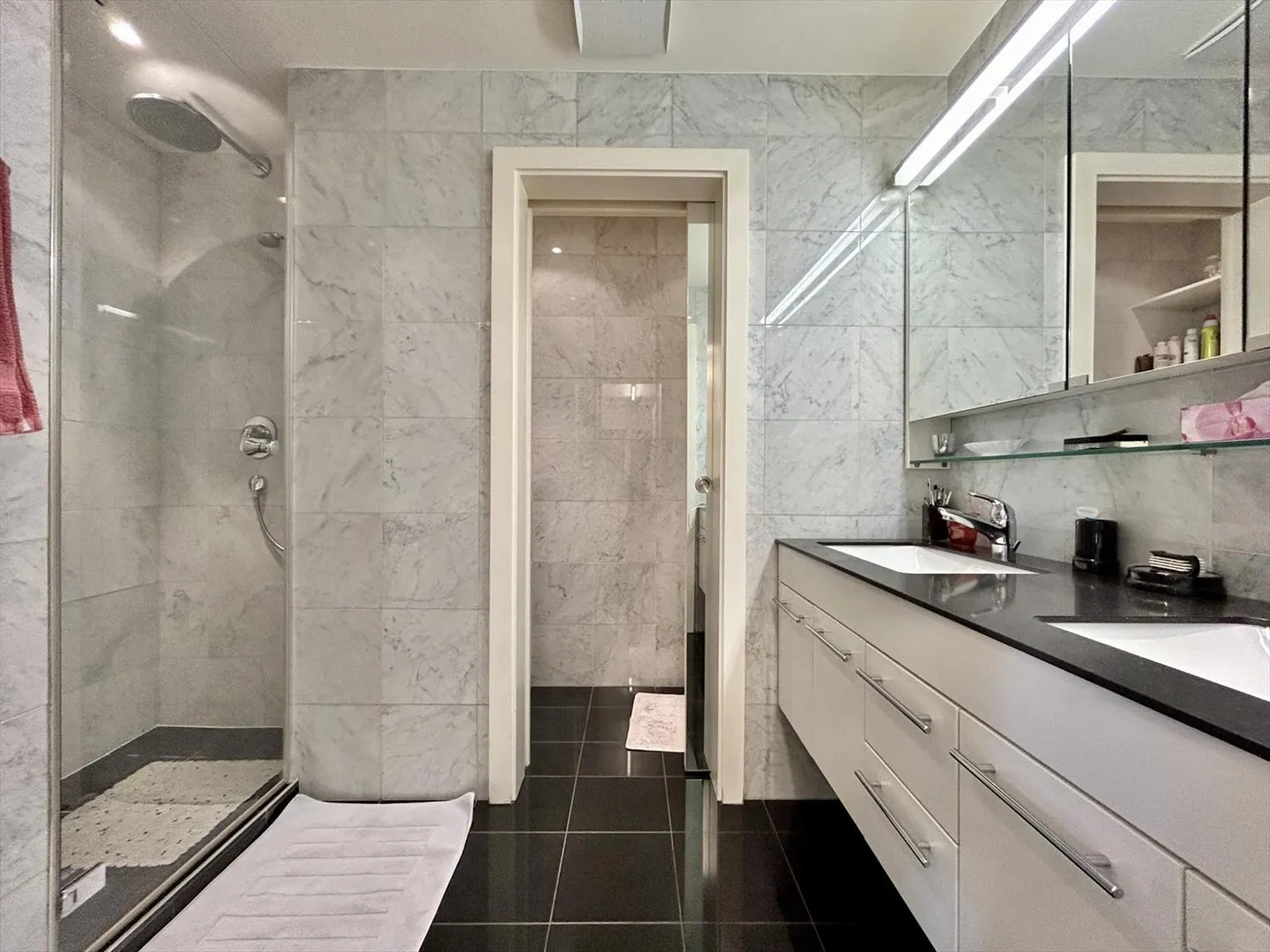 Rare: Elegant Attic Duplex of High Standard in the Heart of Crans-Montana - Photo 13 of 13