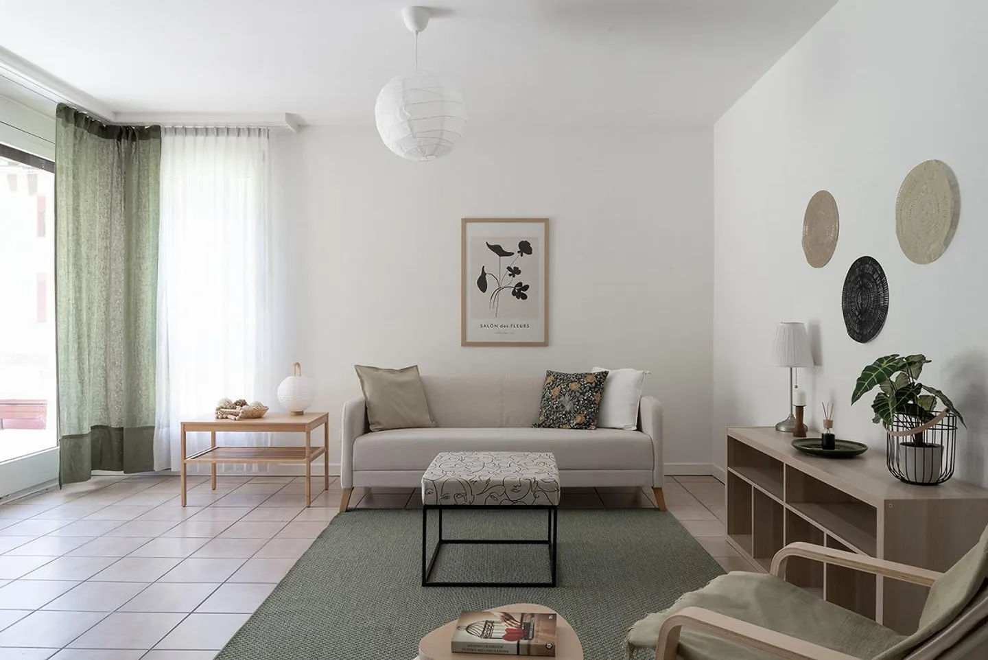 Quiet and Convenient Area - Photo 2 of 7