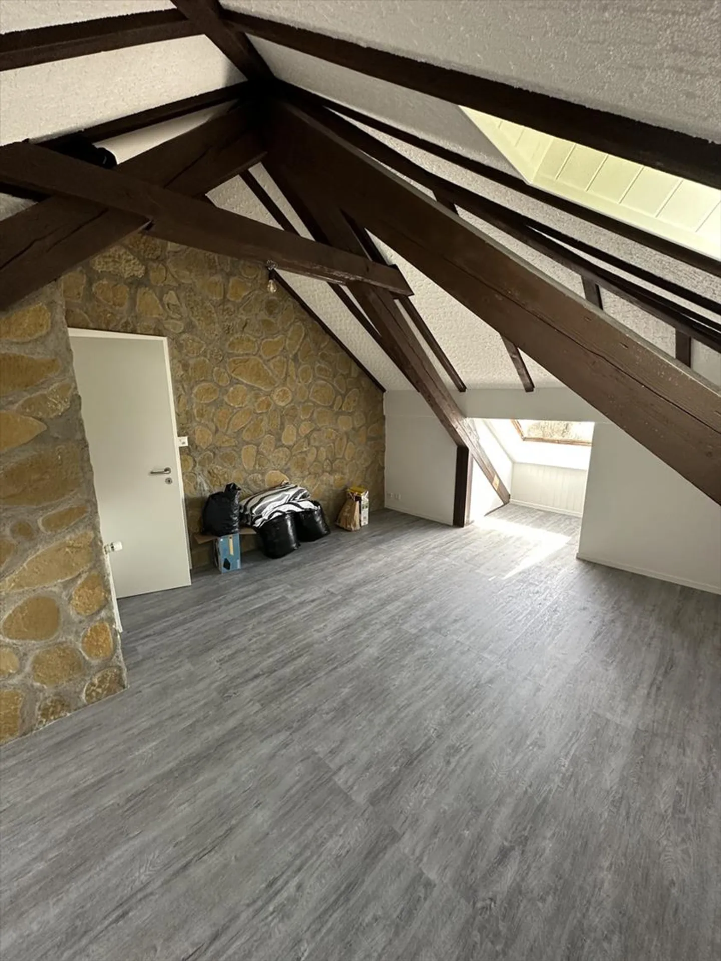 Ultimo piano 3.5 stanze - Foto 7 di 8