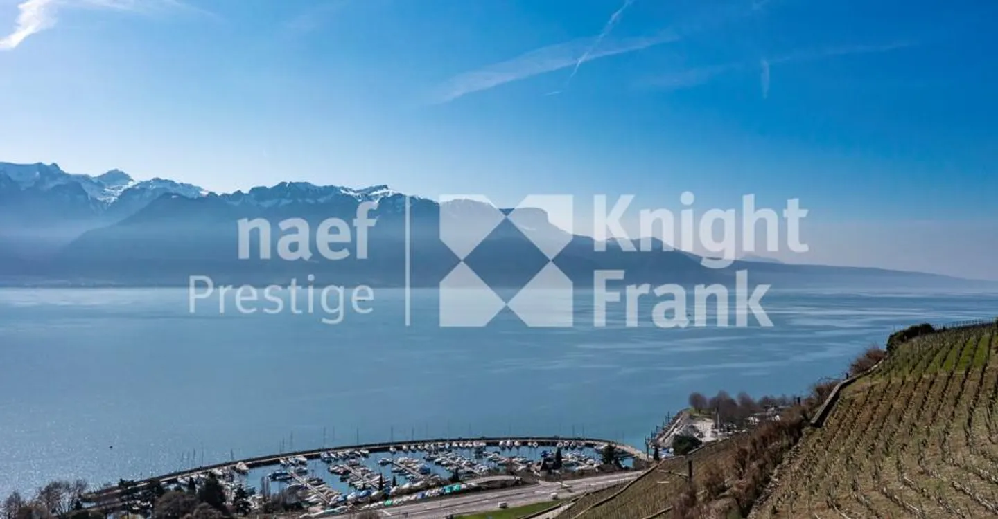 Atemberaubende Villa mit Seeblick - Foto 8 von 9
