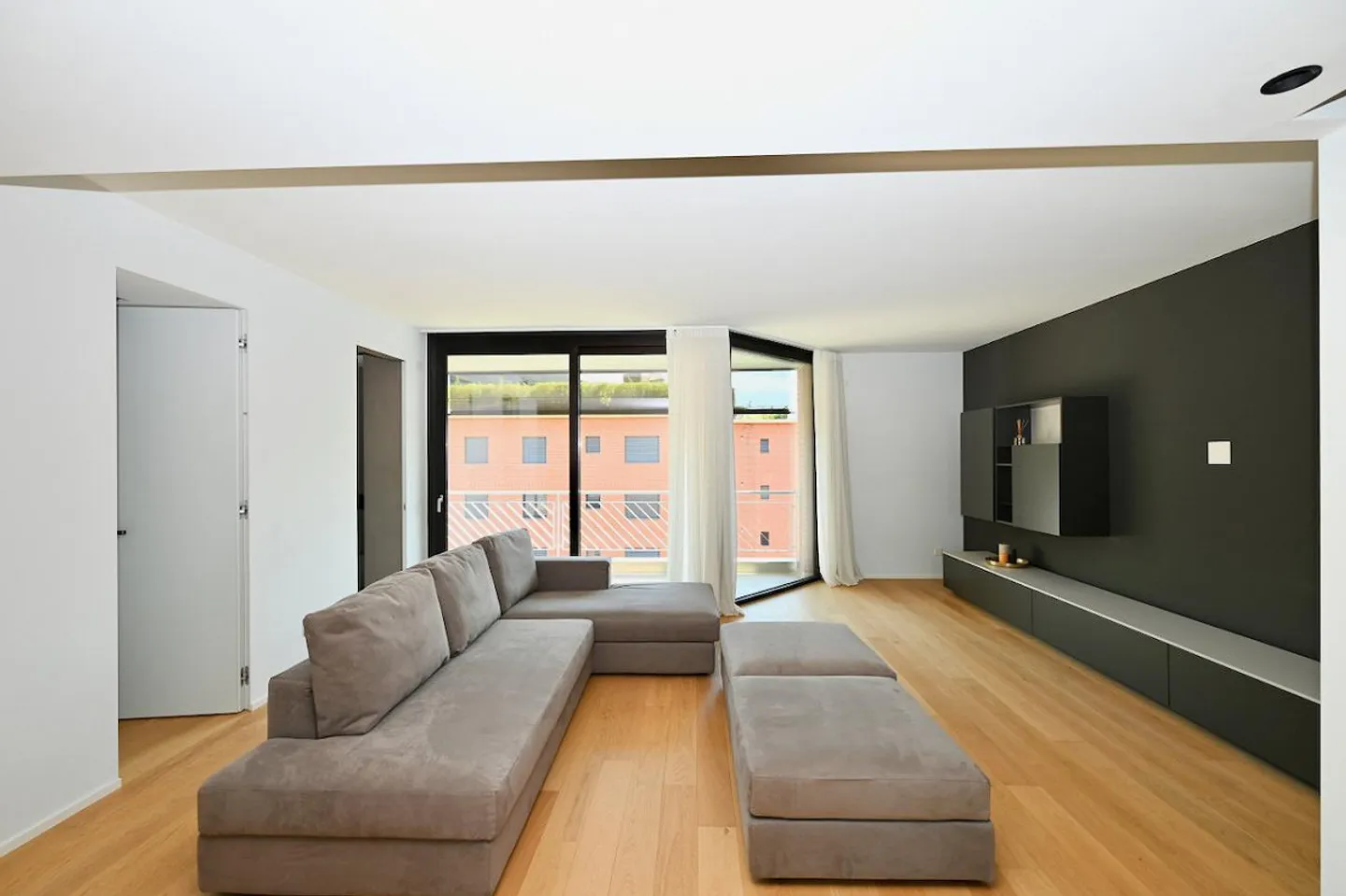 Appartement Duplex Design avec Terrasse Panoramique sur le Toit - Photo 8 sur 21