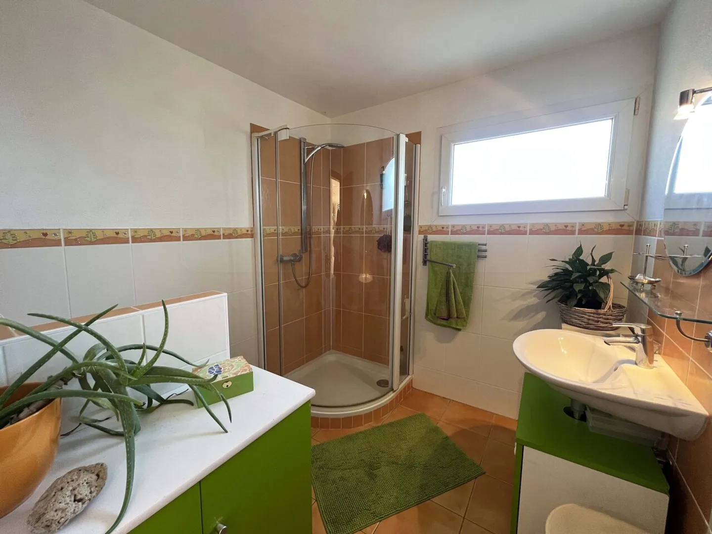 Villa individuelle de 5 pièces dans un écrin de verdure - Foto 4 von 13