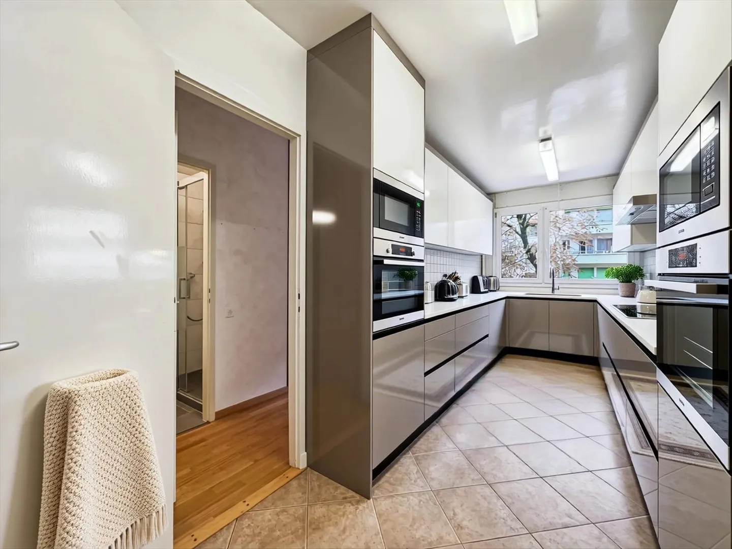 Geräumige Familienwohnung in Champel - Foto 4 von 13