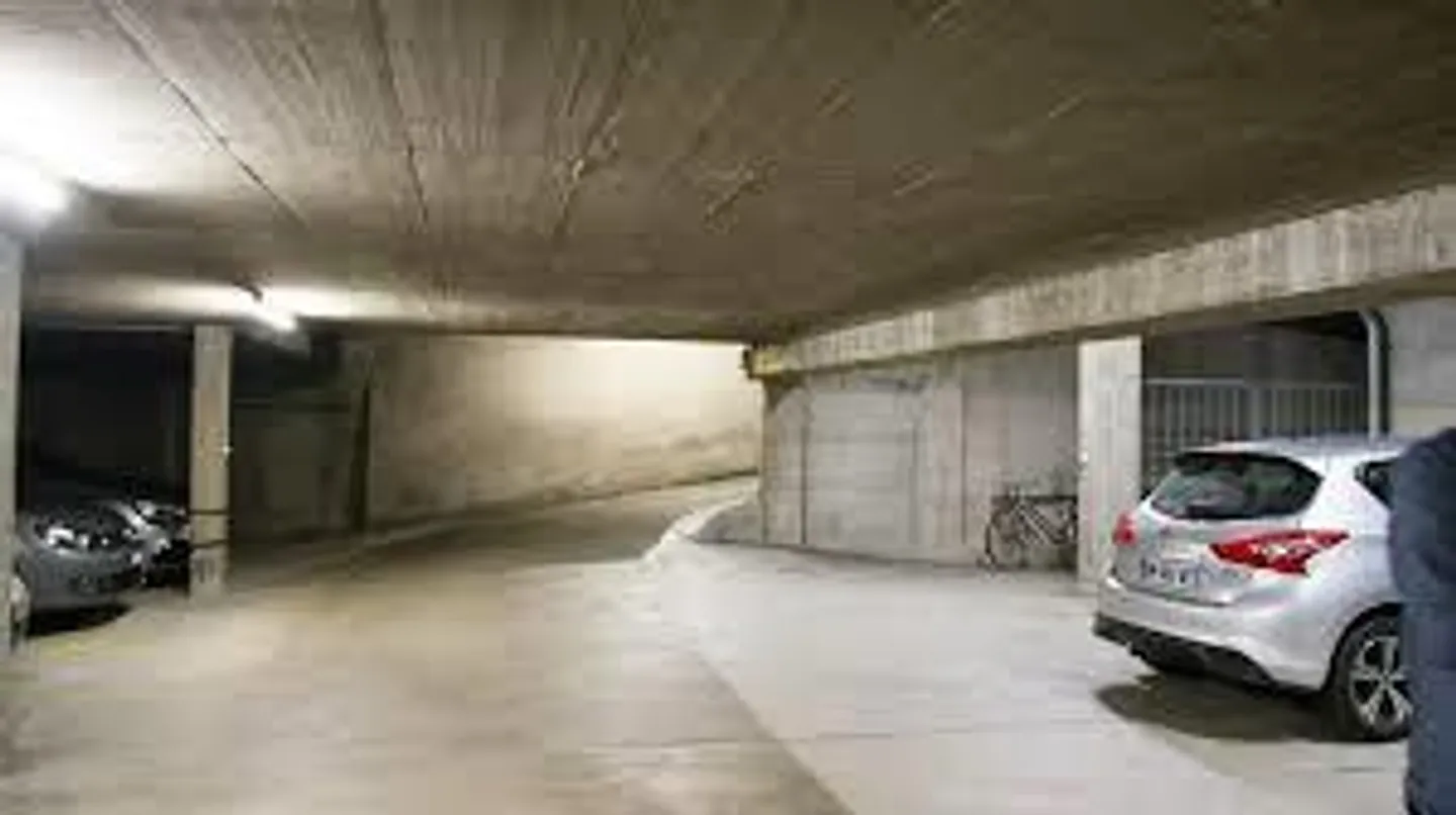 Underground Garage near Wettsteinplatz - Photo 2 of 2