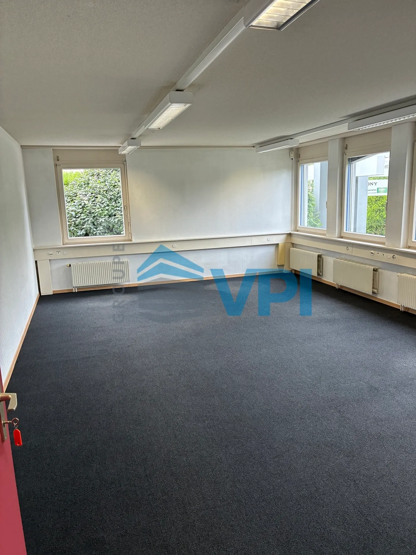 Mont-sur-Lausanne - Helles Büro von 169 m² im Erdgeschoss - Foto 3 von 19