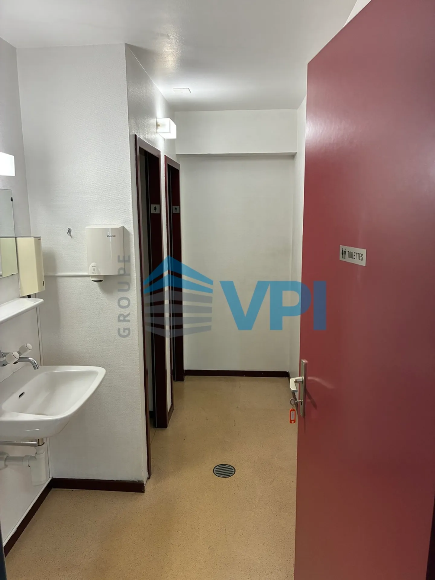 Mont-sur-Lausanne - Helles Büro von 169 m² im Erdgeschoss - Foto 17 von 19