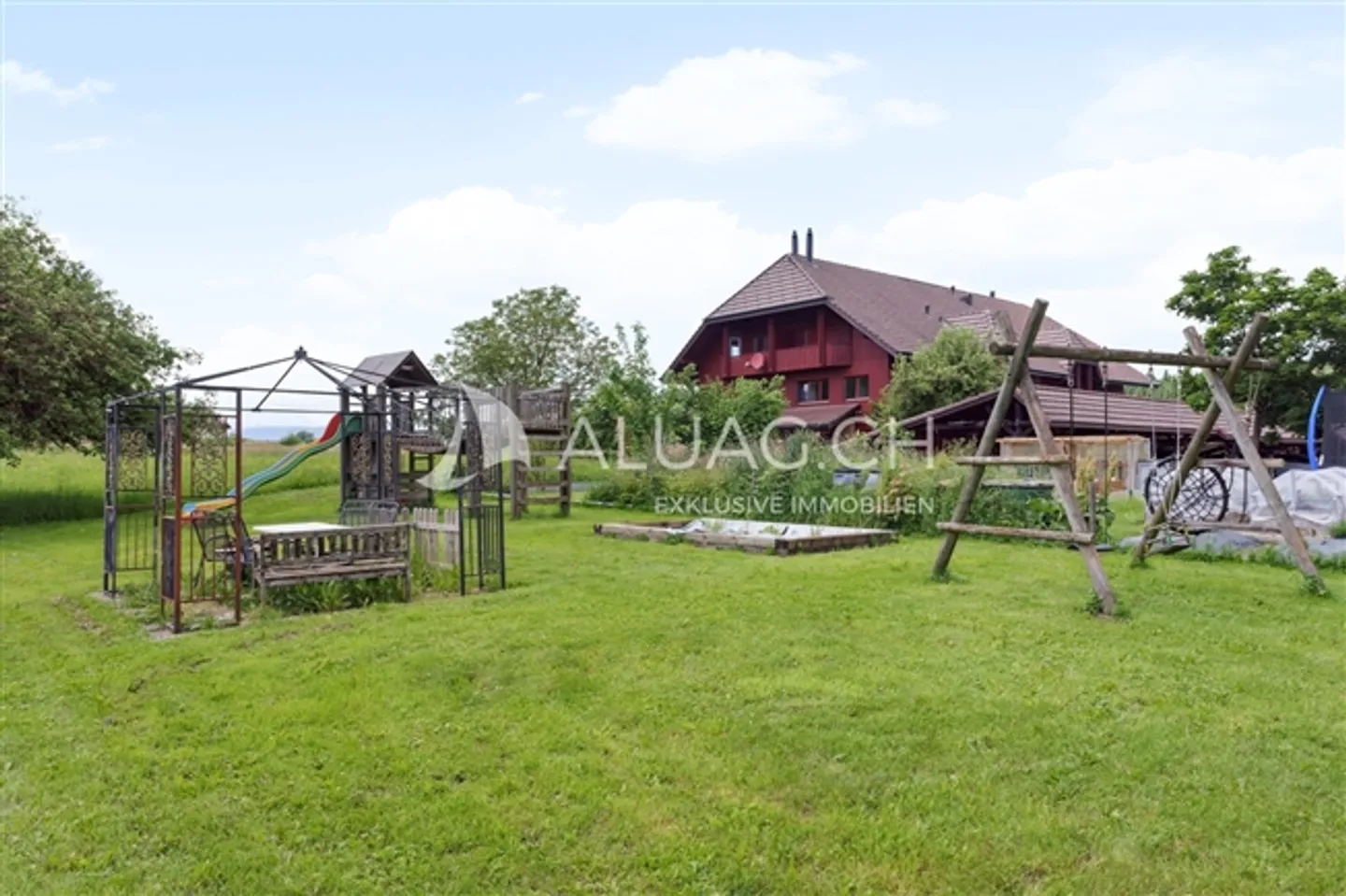 Stepped house for sale - Photo 12 of 13